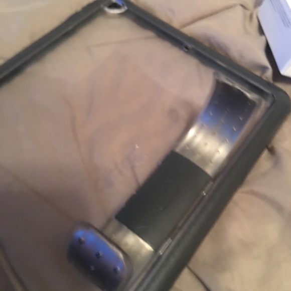 Case Otterbox /for iPad/gen 6/ 5/9.7” Good Cond - Picture 6 of 7